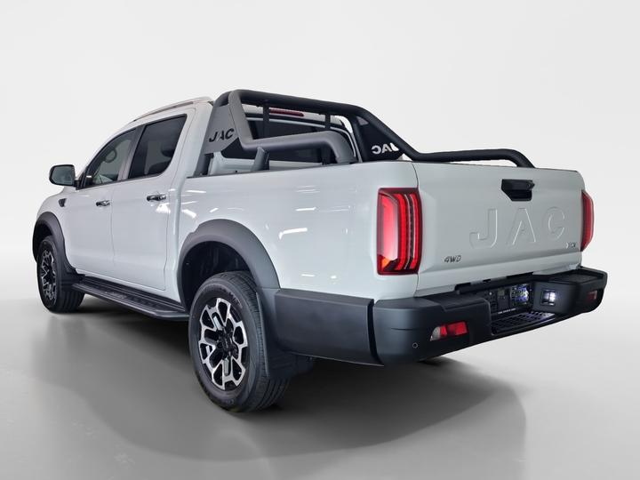 Image du produit JAC T9EV 4x4 Pick-Up électrique de luxe (Électrique, 299 PS)