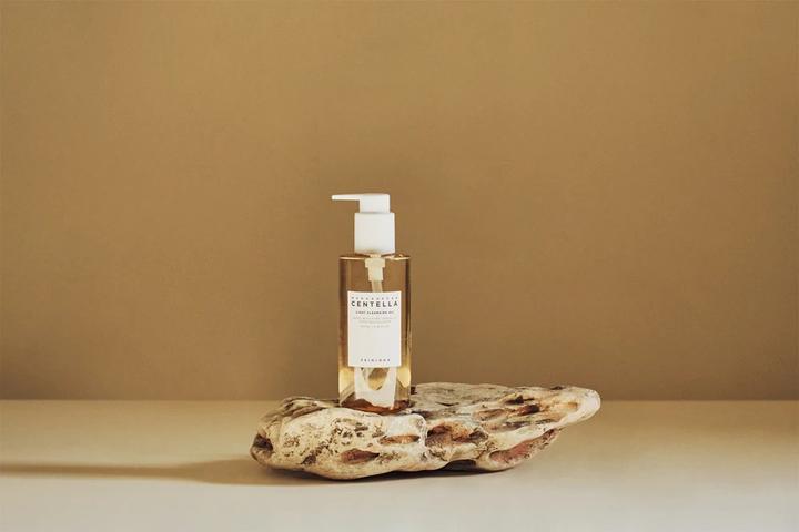 Produktbild Skin1004 Centella Light Cleansing Oil (Reinigungsöl, 200 ml)