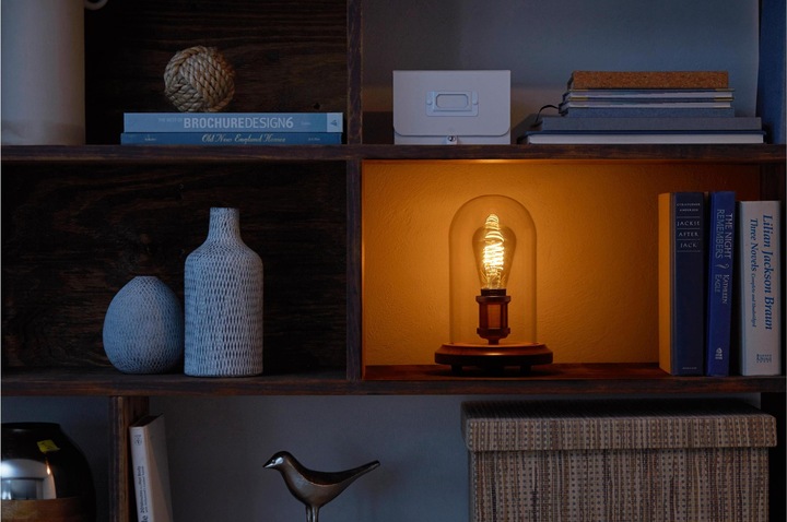 Immagine prodotto Philips Hue Tonalità Bianco BT (E27, 7 W, 550 lm, 1 x, G)