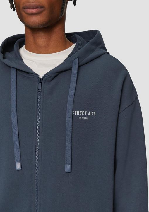 Produktbild s.Oliver Sweatshirt Jacke Sweathirt-Jacke mit Kapuze und Frontdruck (S)