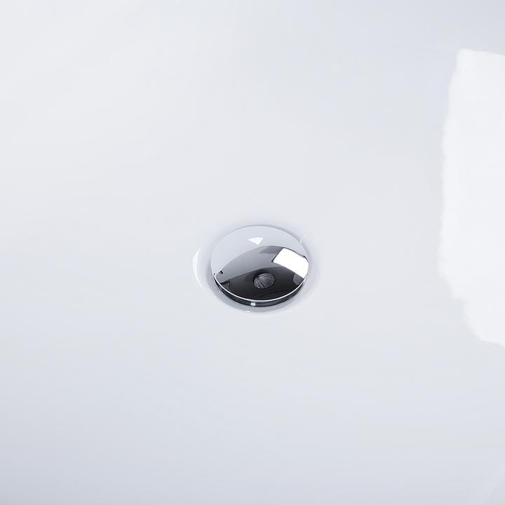 Actual product image Beliani Bathtub freestanding black oval 150 x 75 cm ANTIGUA (180 l, 150 cm, 75 cm)