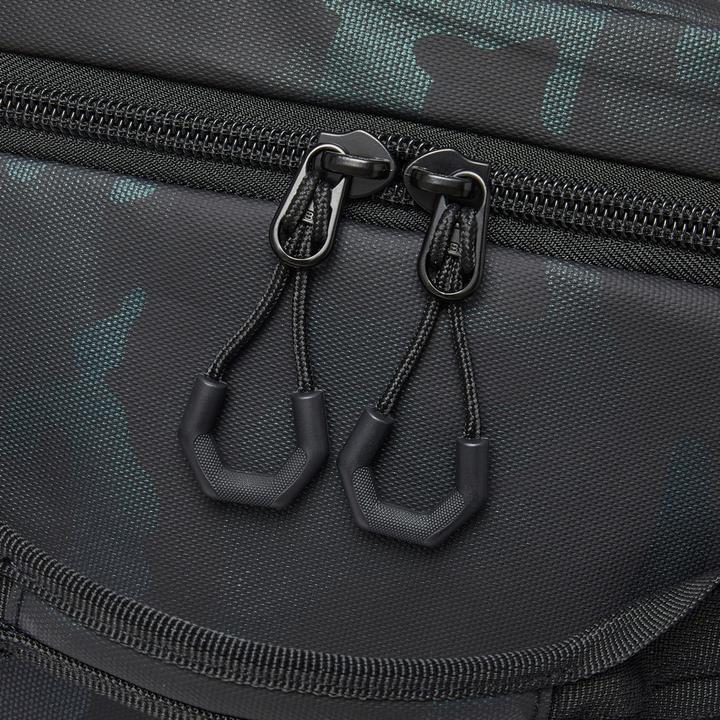 Actual product image Rivacase Riva Rucksack Sherwood 32L navy 7663 (32 l)