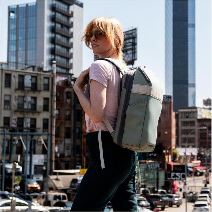 Actual product image Gomatic Peter Mckinnon Luma Camera Pack (Photo backpack, 18 l)