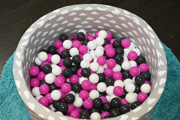 Image du produit Knorrtoys Bällebad soft - "Grey white clouds" - 300 balls creme/grey/rose (ca. 6cm Durchmesser)