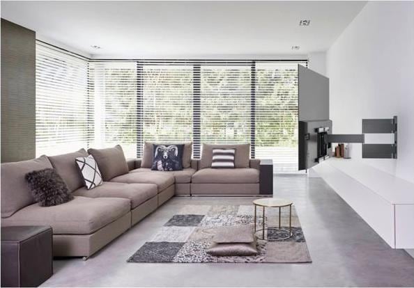 Actual product image Vogels Thin 546 (Wall, 65", 30 kg)