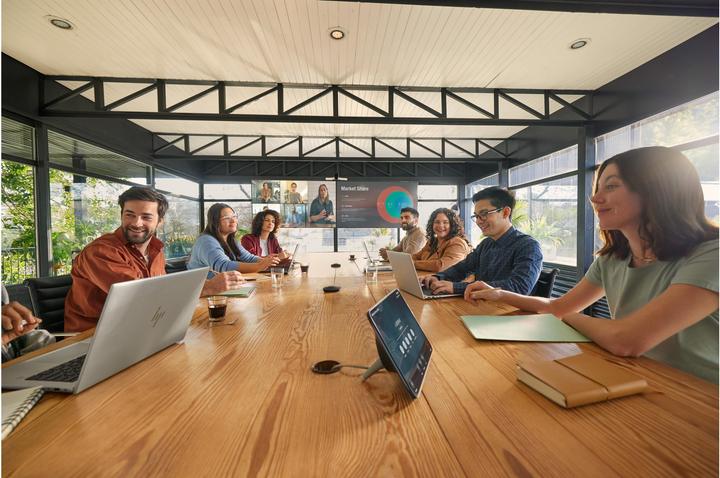 Actual product image Poly Hp Studio A2 Black Table