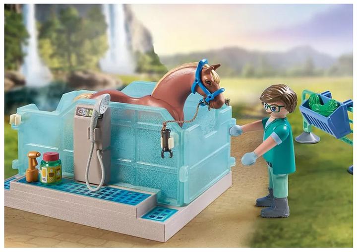 Actual product image Playmobil Riding therapy & veterinary practice (71352, Playmobil Horses of Waterfall)