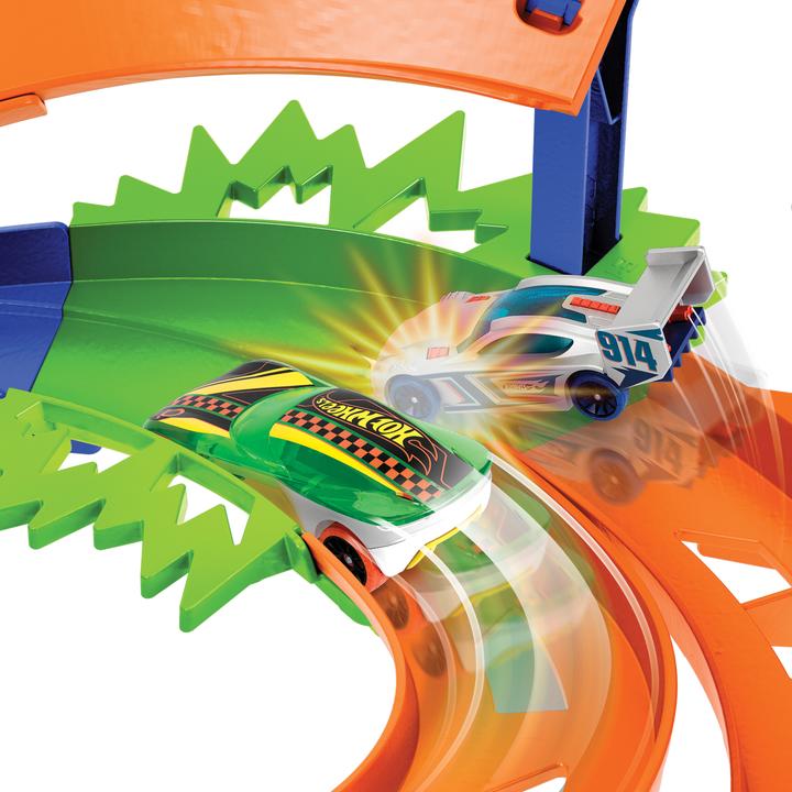 Actual product image Mattel Games Whip Around Raceway