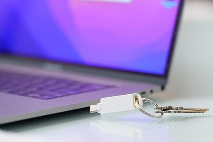 Actual product image Identiv uTrust FIDO2 NFC Security Key