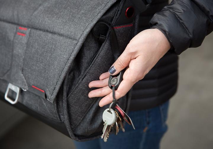 Actual product image Peak Design Everyday Messenger 15" (Camera shoulder bag, 18 l)