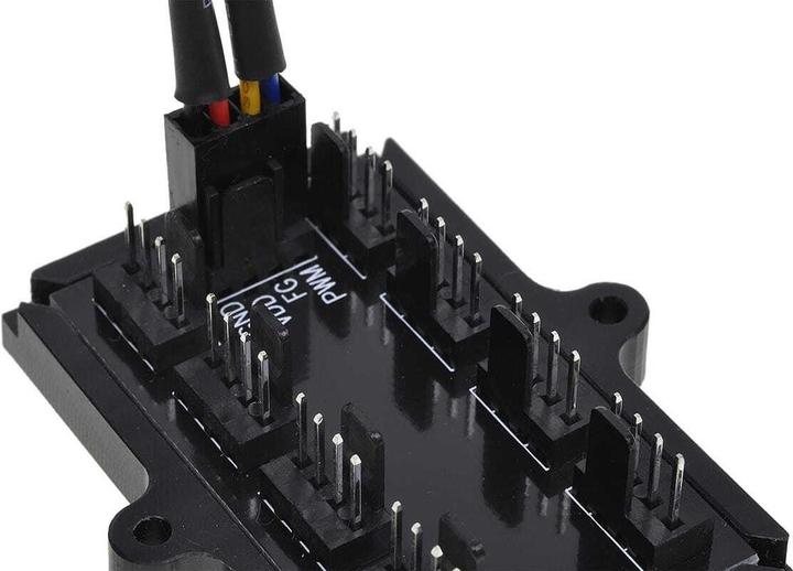 Produktbild Phobya 4Pin PWM auf 8x 4Pin Splitter