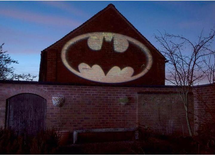 Produktbild Fizz Creations Batman - Bat Signal Projection Light (91229)