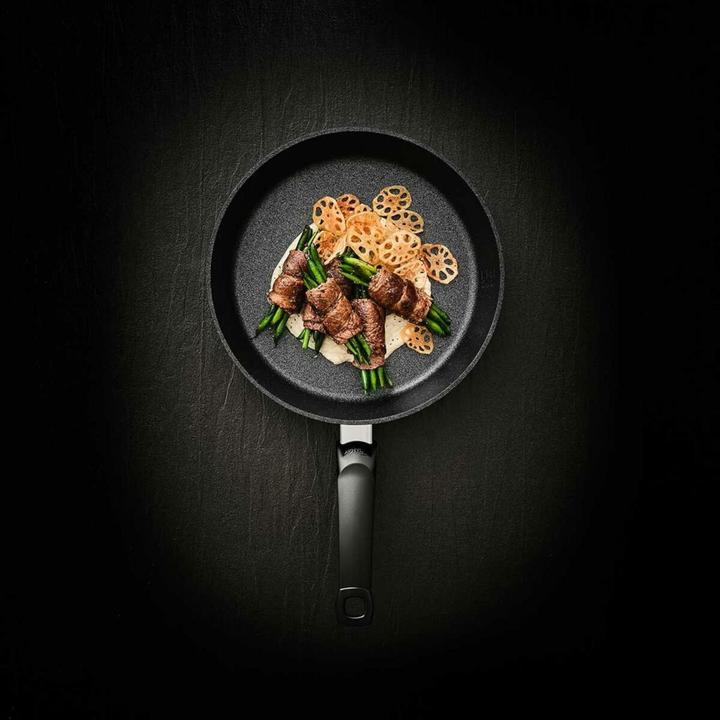 Actual product image Fissler Frying pan adamant comf. 24cm (Frying pan, Aluminium, 24 x 10 cm)