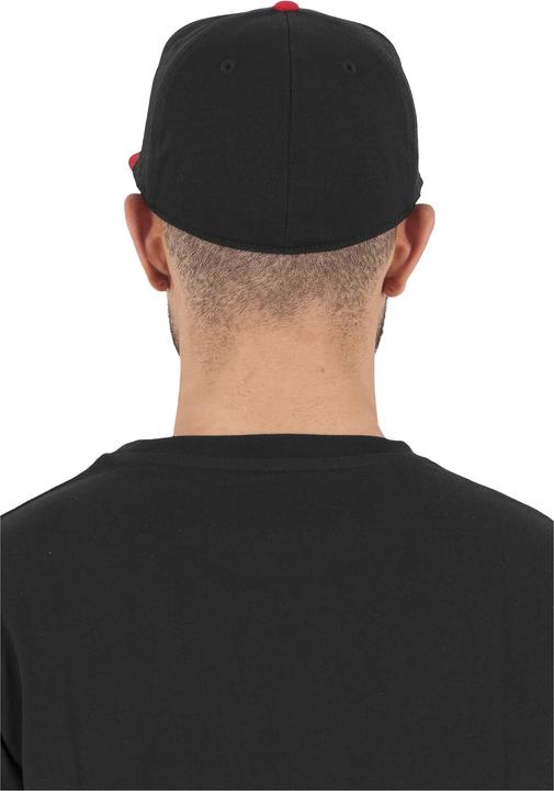 Actual product image Flexfit Premium 210 Fitted 2-Tone (S, M)