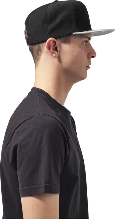 Actual product image Flexfit Metallic Visor Snapback (One size)