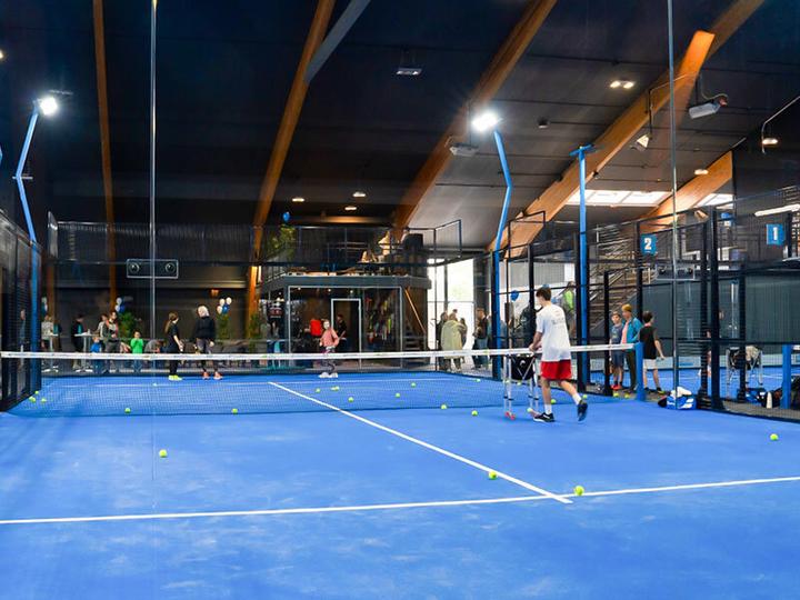 Image du produit Smartbox 1h d'entraînement de padel avec un coach près de Zurich (1 pers.)