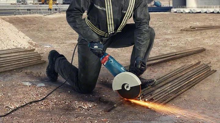 Image du produit Bosch Professional GWS 24-230 JZ (230 mm)