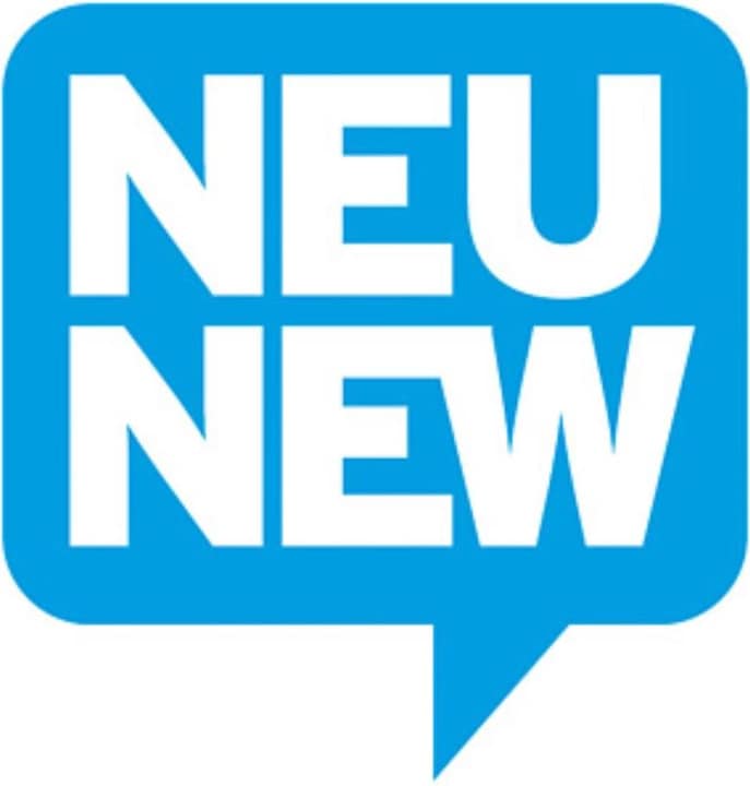 Produktbild Brennenstuhl Verlängerungsleitung mit Winkel-Flachstecker (2 m, CEE 7/3)