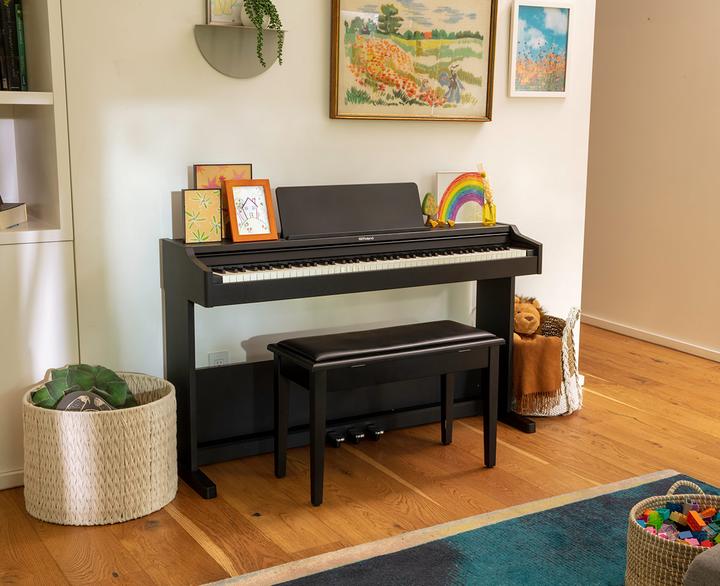 Actual product image Roland RP107-BKX (88 Keys)