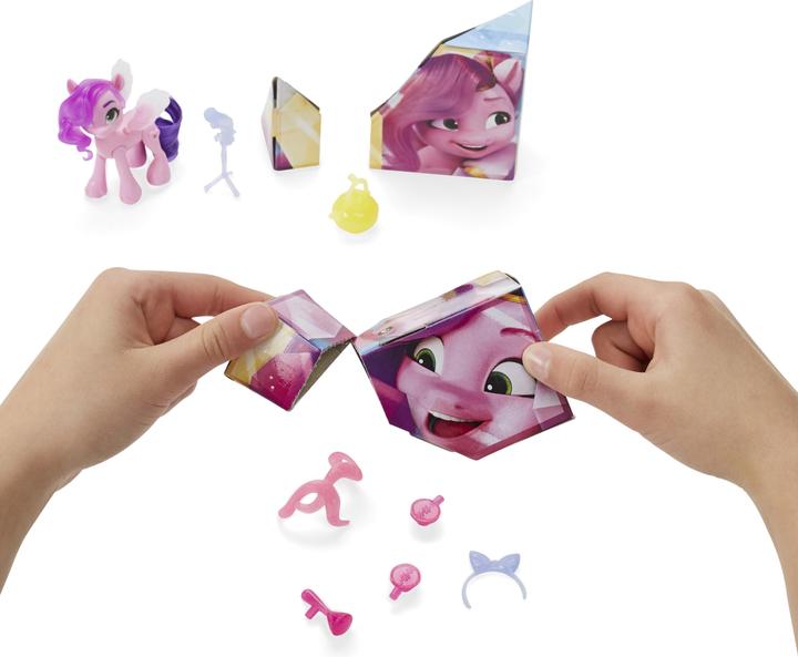 Actual product image My Little Pony Discover Your Pony Sparkle Beauty Spot Magic Pipp Petals, 7.5cm Hoof to