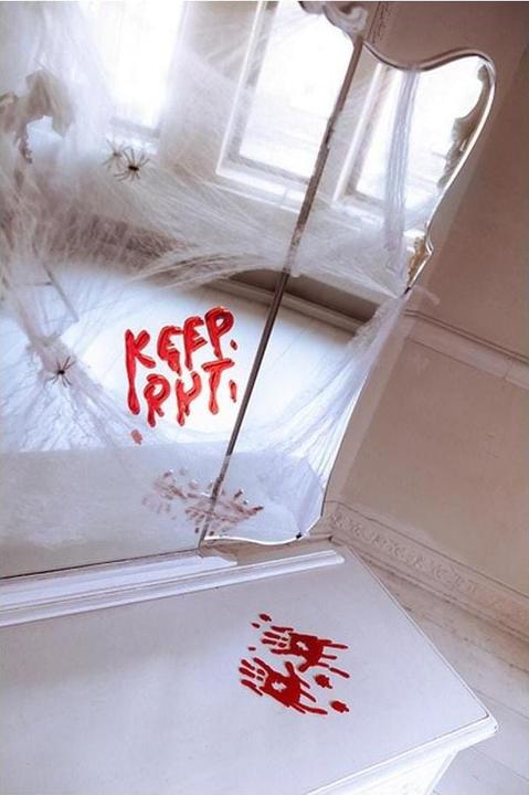 Produktbild Partydeco Gel-Aufkleber Keep Out, Rot (1 Stück)