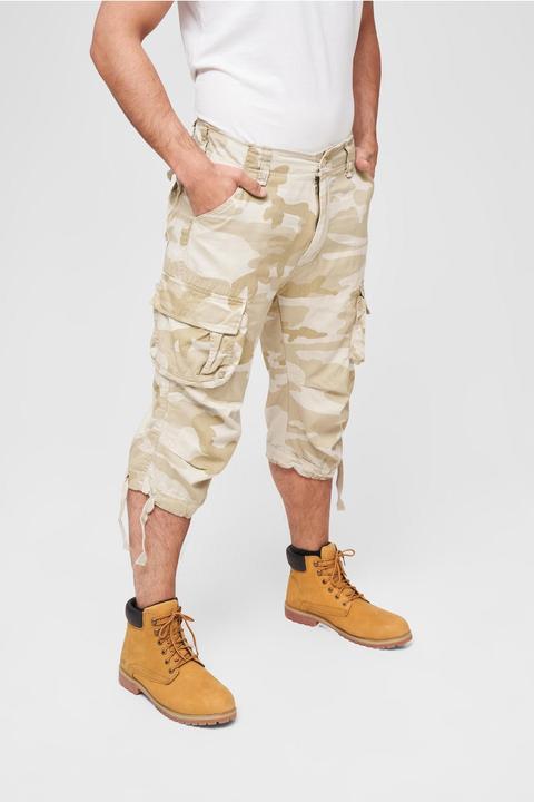 Actual product image Brandit Urban Legend Cargo 3/4 Shorts (XL)