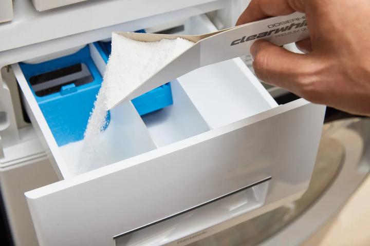 Actual product image ClearWhite washing powder round tin (40 Washing cycles)