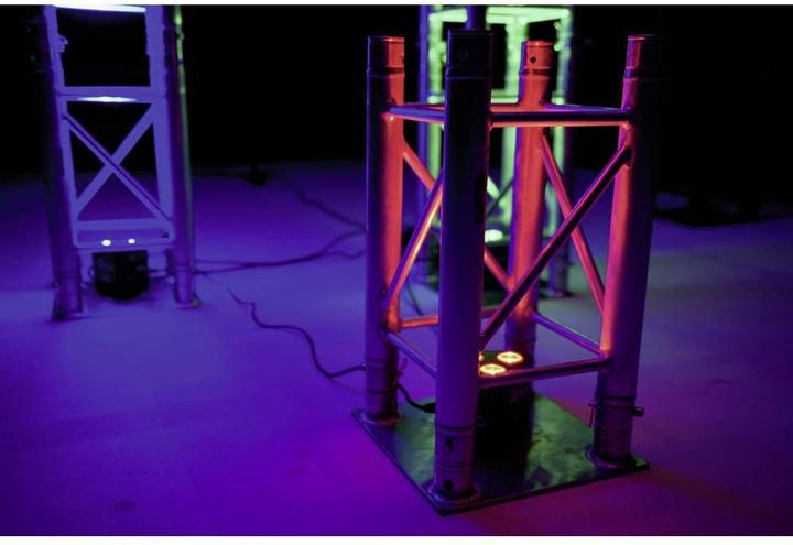 Produktbild Eurolite LED TL-3 RGB+UV Trusslight (7 W, LED)