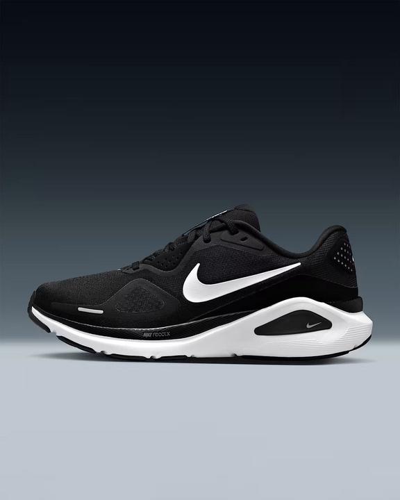 Nike Women's Structure 26 (42)