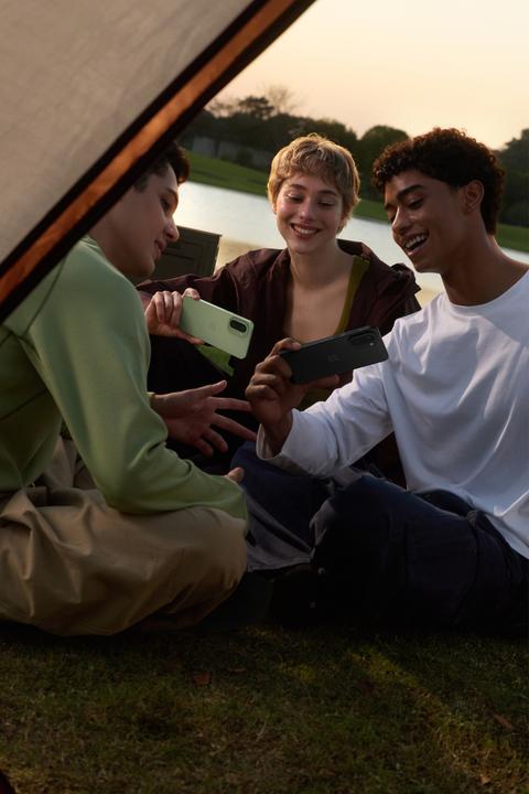 Actual product image OnePlus 15R (256 GB, Mint Breeze, 6.83", Dual SIM, 5G)