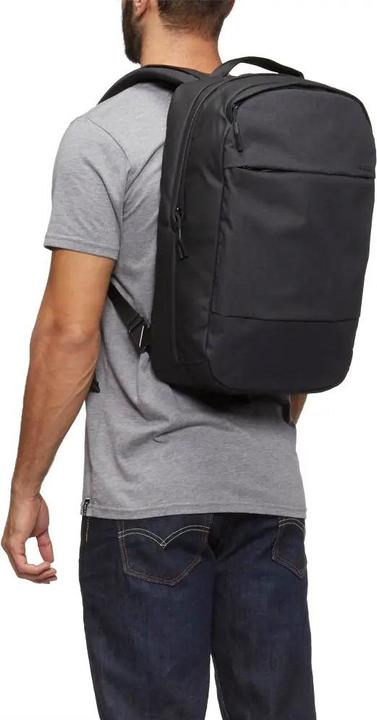 Actual product image Incase MacBook Pro 15/16" backpack