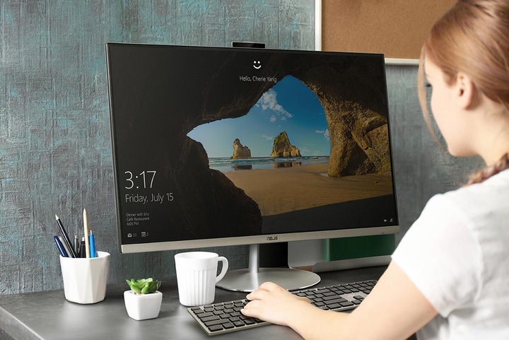 Immagine prodotto ASUS Zen AiO ZN242IFGK-CA011T (Intel Core i5-7300HQ, 8 GB, 128 GB, GeForce GTX 1050)
