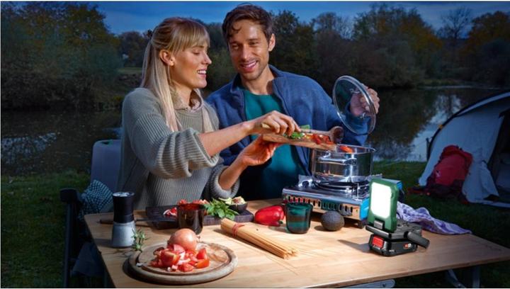 Produktbild Bosch Home & Garden EasySpotLight 18V-400 (400 lm)