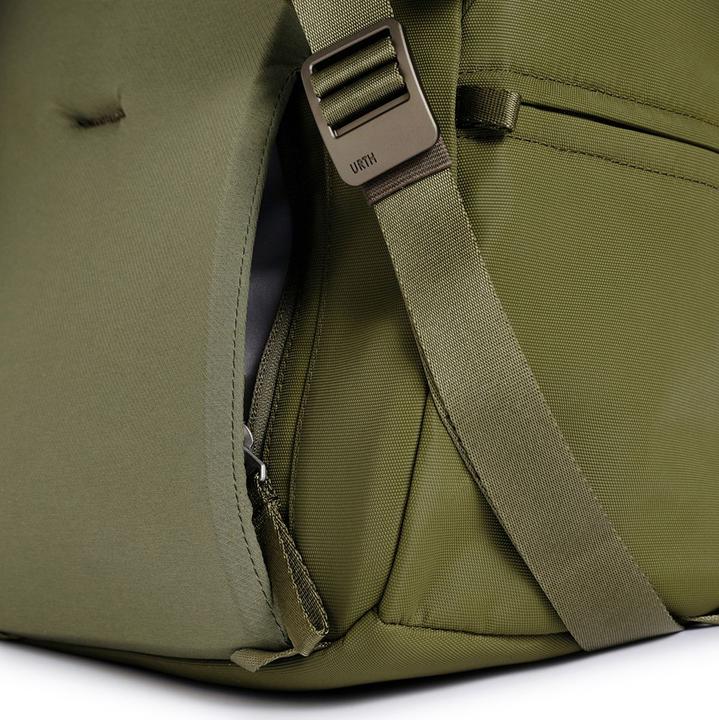Actual product image Urth Arkose 20L Backpack + Camera Insert (Green) (Photo backpack, 20 l)