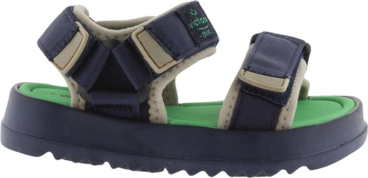 Victoria Agosto (37)