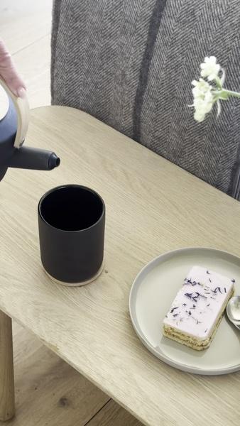 Actual product image Stelton Theo thermo mug with coaster L (0.25 l)