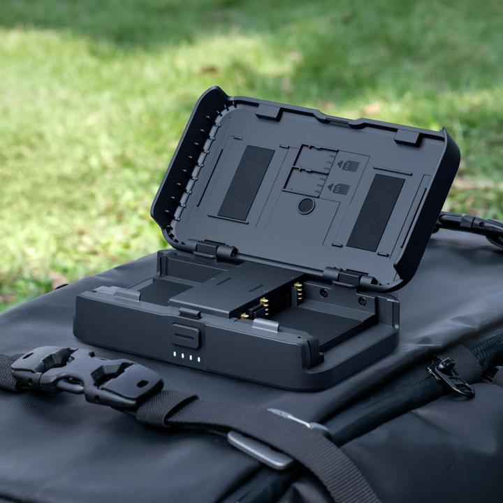 Actual product image Insta360 Portable Charging Case (Ace, ACE PRO)