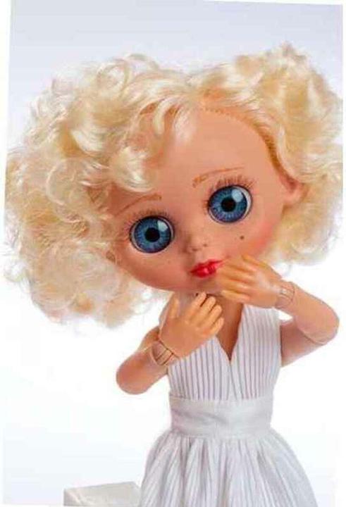 Produktbild Berjuan Puppe The Bigger Luxury Dolls Marilyn 35 cm