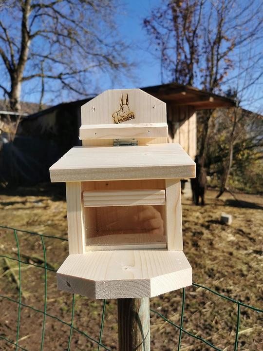 Produktbild Arbrikadrex Eichhörnchen Futterhaus