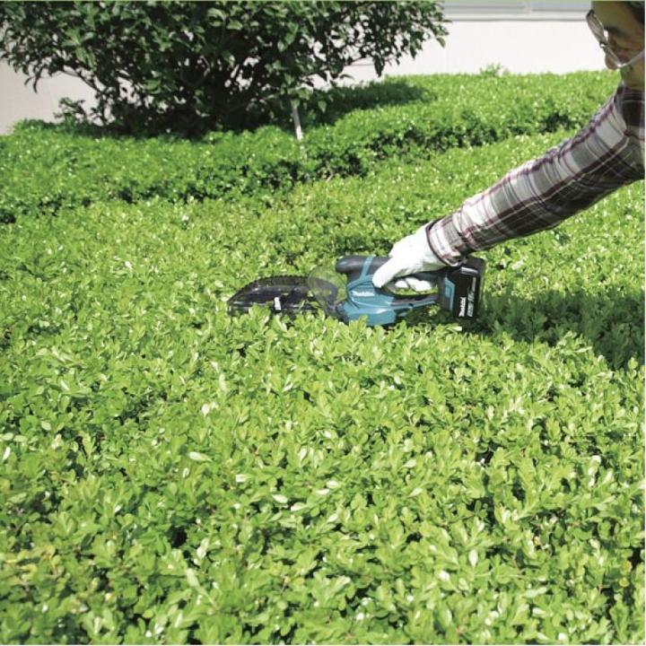 Actual product image Makita Dum604zx (Rechargeable battery operated)