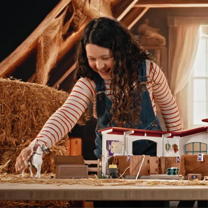 Produktbild Schleich Reithalle Peppertree