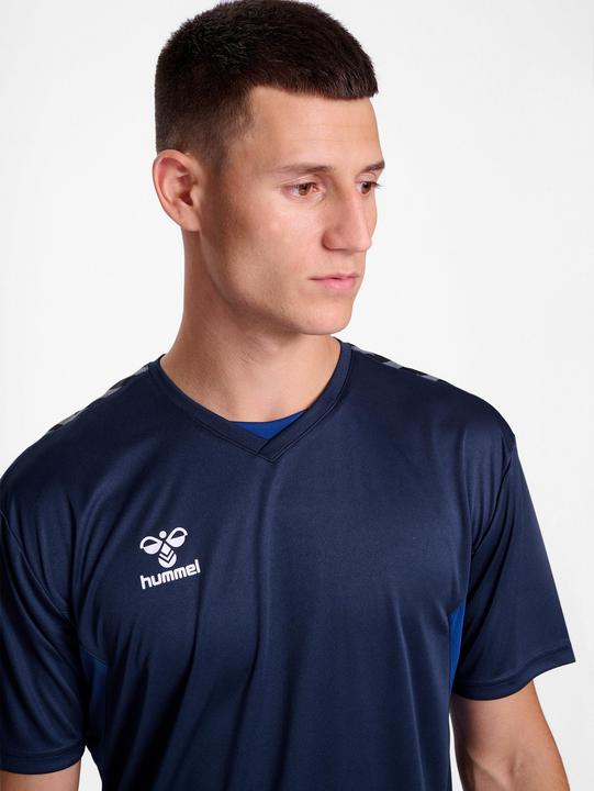 Actual product image hummel Authentic (M)