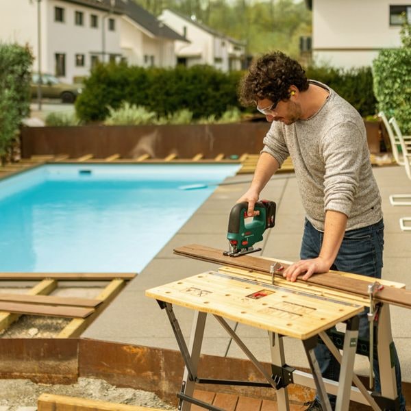 Produktbild Bosch Home & Garden UniversalSaw 18V-100