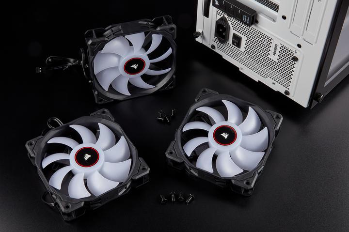 Produktbild Corsair AF120 LED (120 mm, 3 x)