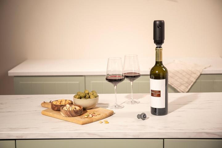 Actual product image Vacu Vin Electric vacuum pump (Wine pump)
