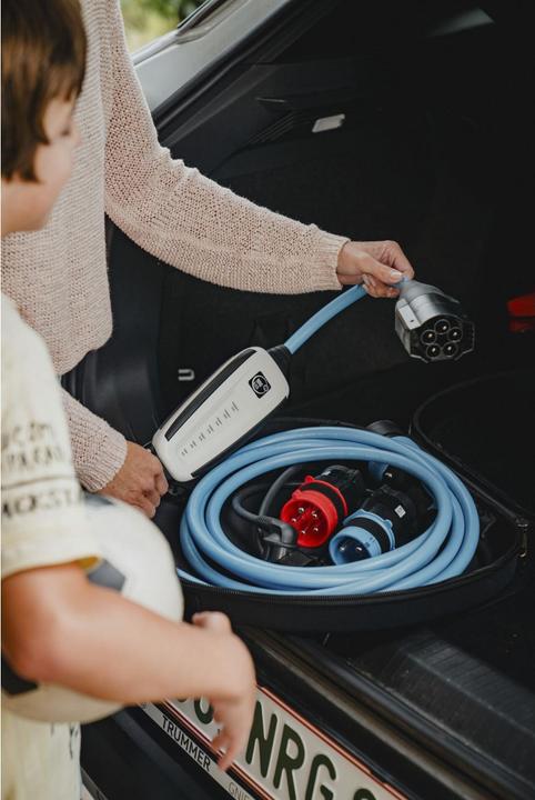 Image du produit NRGkick 32A Pure pour les utilisateurs de PV (Type 2, 22 kW, 32 A, CEE 16, CEE 32)