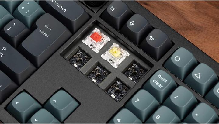 Actual product image Keychron Q6 Pro (CH, Cable, Wireless)