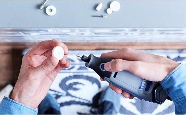 Actual product image Dremel Screw mandrel 401