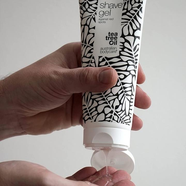 Produktbild Tea tree Razor Gel with Oil for Men 200ml (Körpergel, 200 ml)
