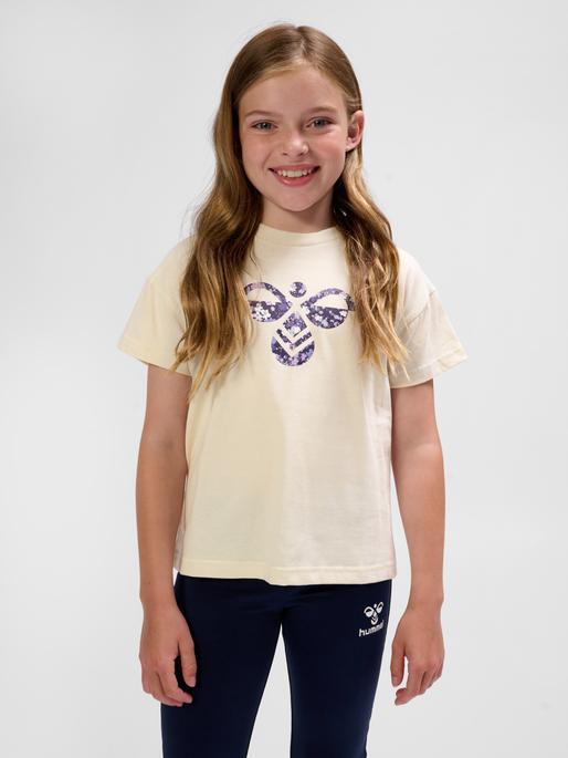 Actual product image hummel hmlLIBI T-SHIRT (116)